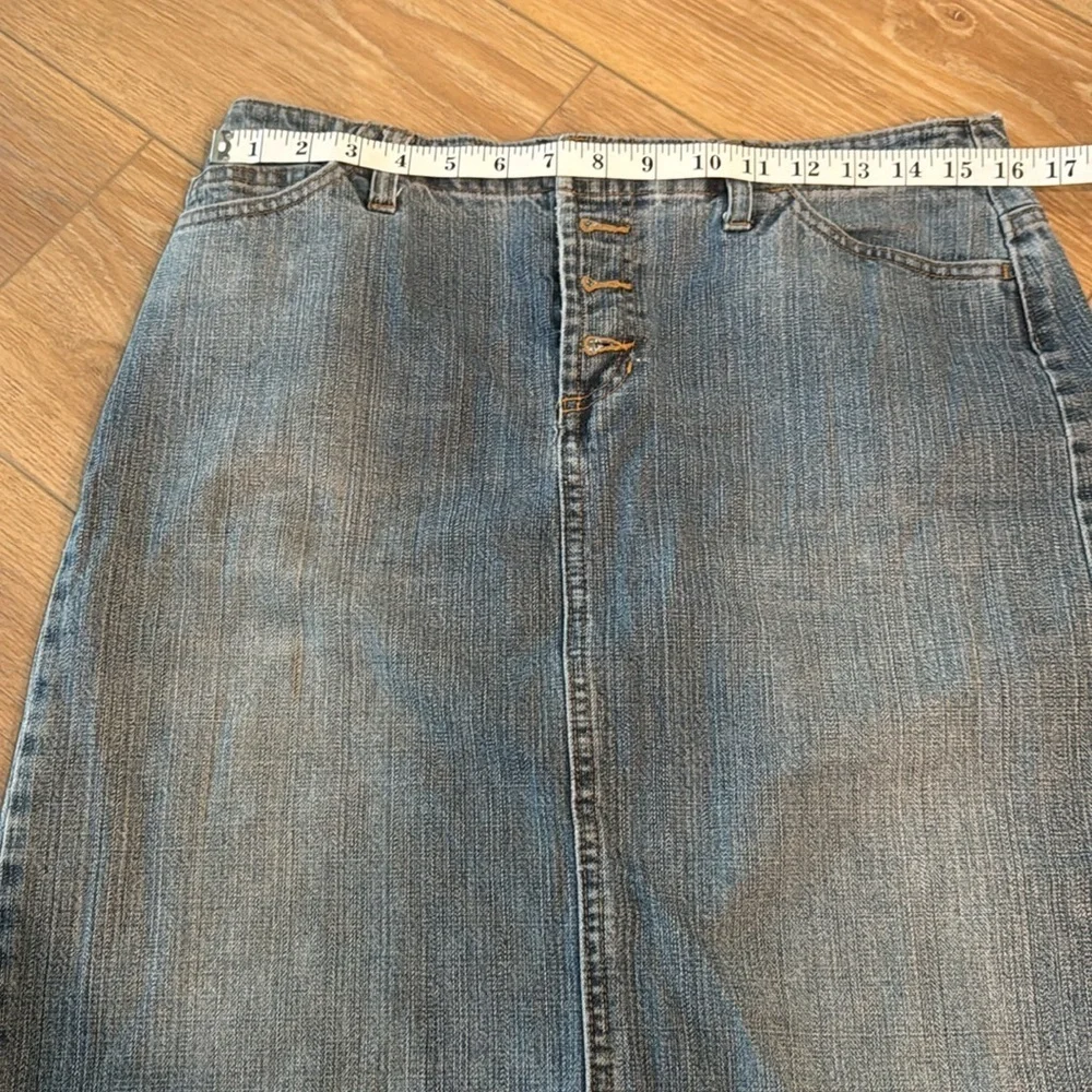 Gap Vintage Y2K Denim Maxi skirt split in back - Picture 3 of 7